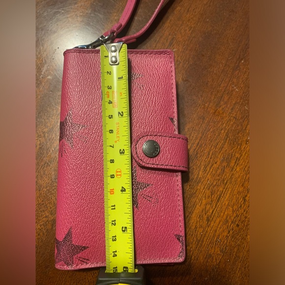 Coach star print phone clutch / wallet. - Picture 4 of 5